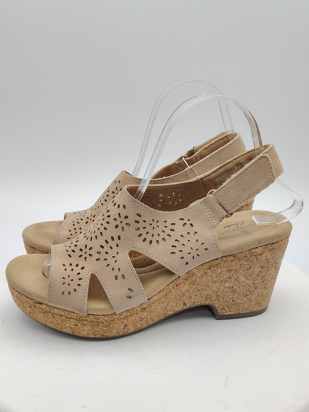 Clarks Beige Perforated Cork Wedge Sandals Size Women's 8.5
